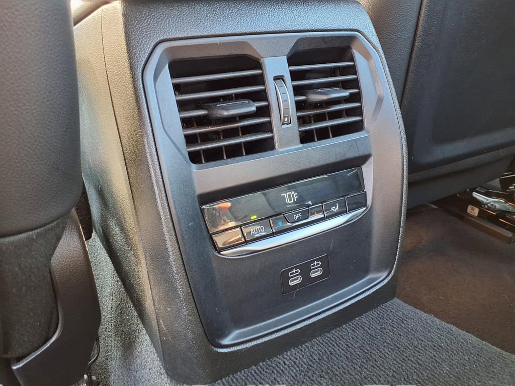 Used 2024 BMW 330e 330e iPerformance image 24