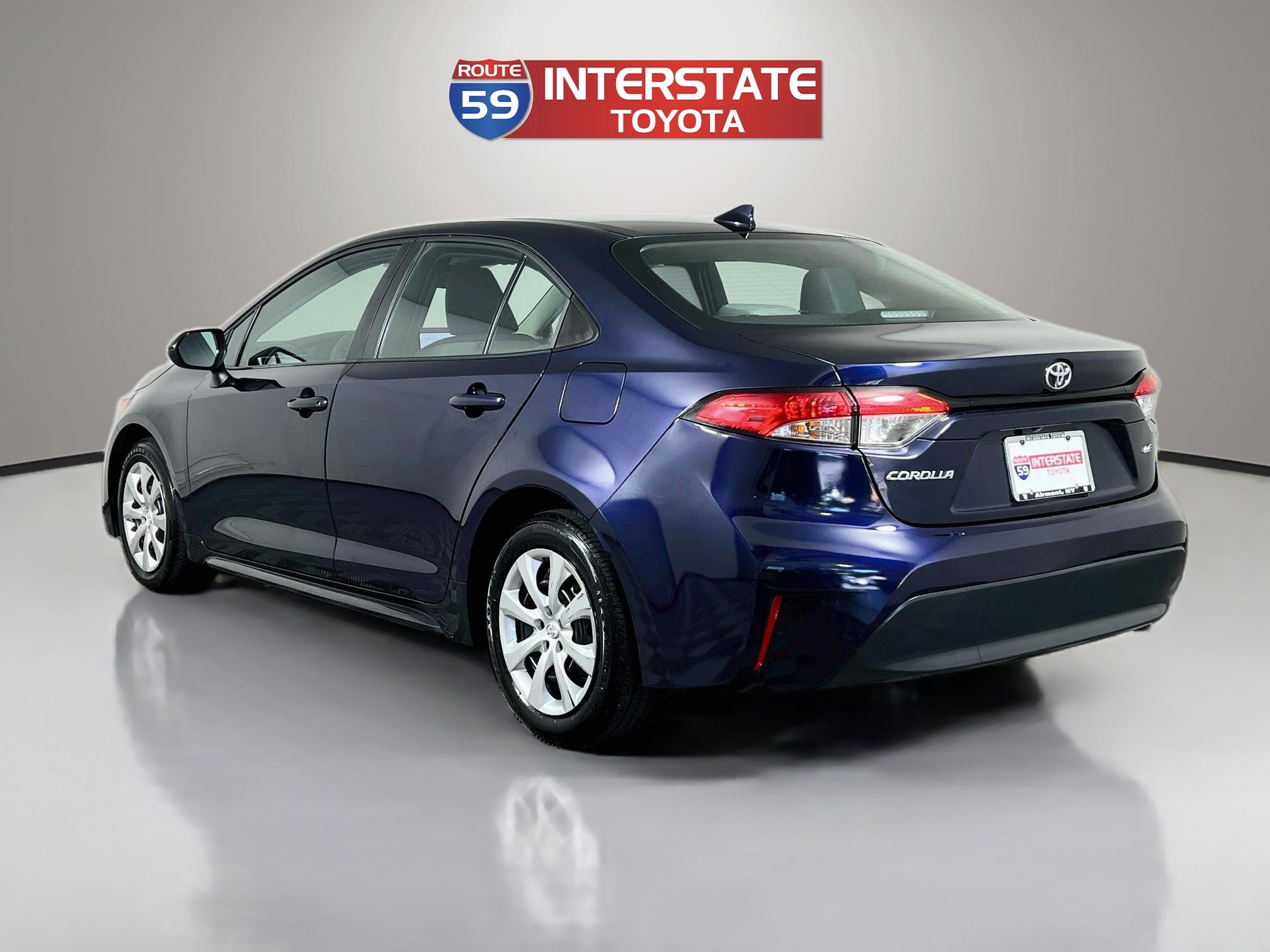 Certified 2025 Toyota Corolla LE FWD image 5