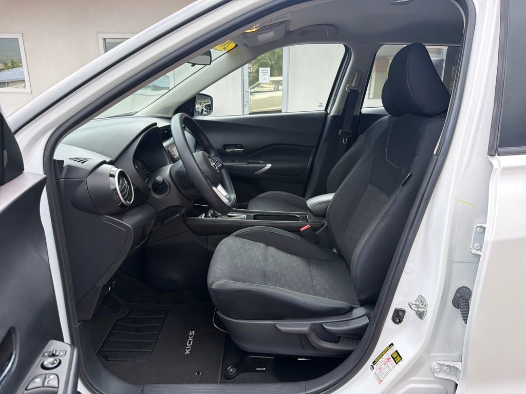 Used 2024 Nissan Kicks SV image 10