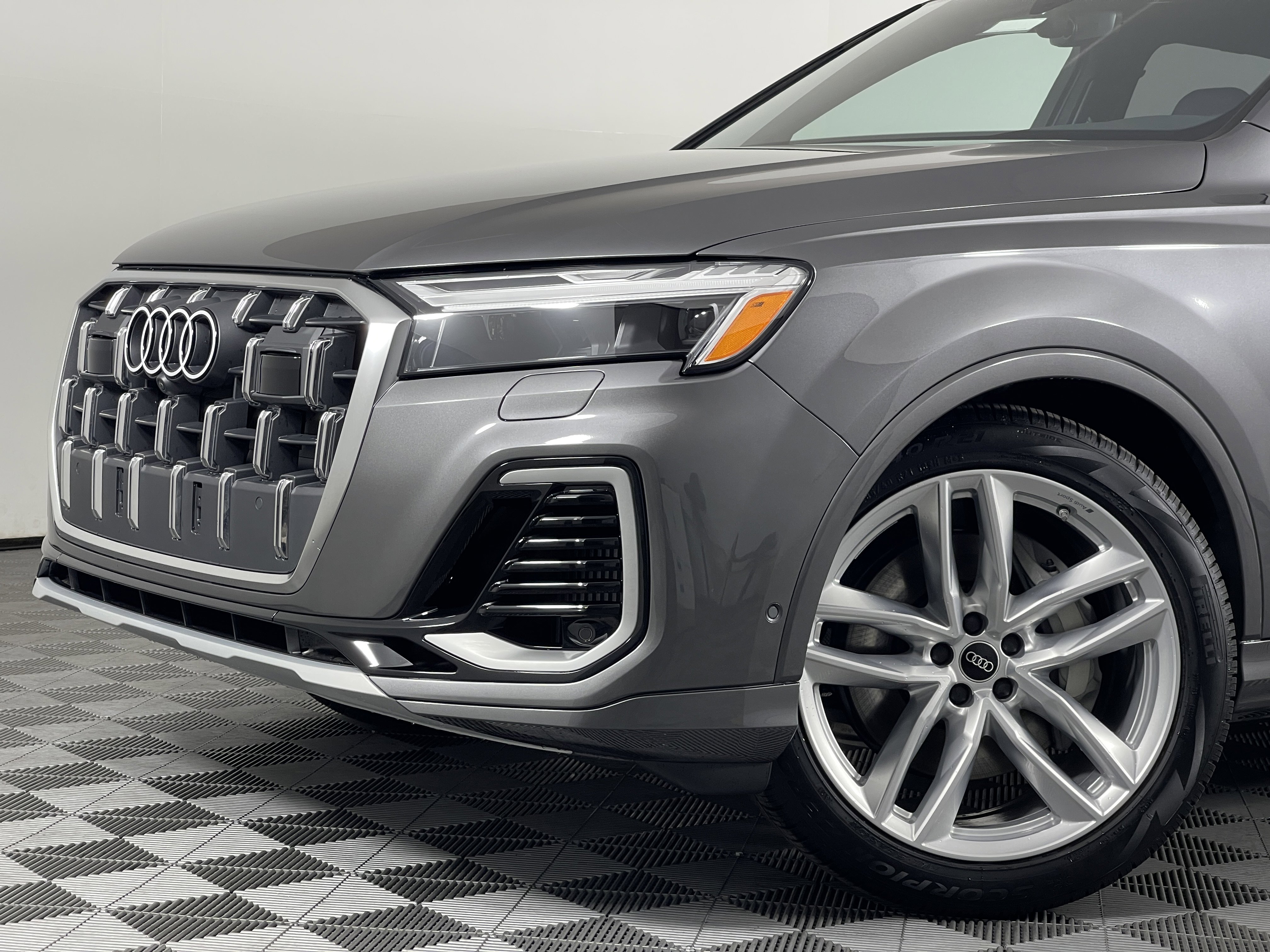 New 2025 Audi Q7 3.0T Premium Plus image 6