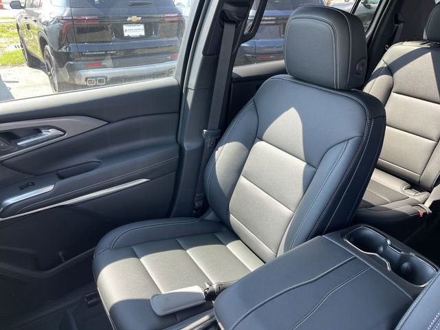 New 2026 Chevrolet Traverse LT w/ Driver Confidence Package AWD/4WD image 24