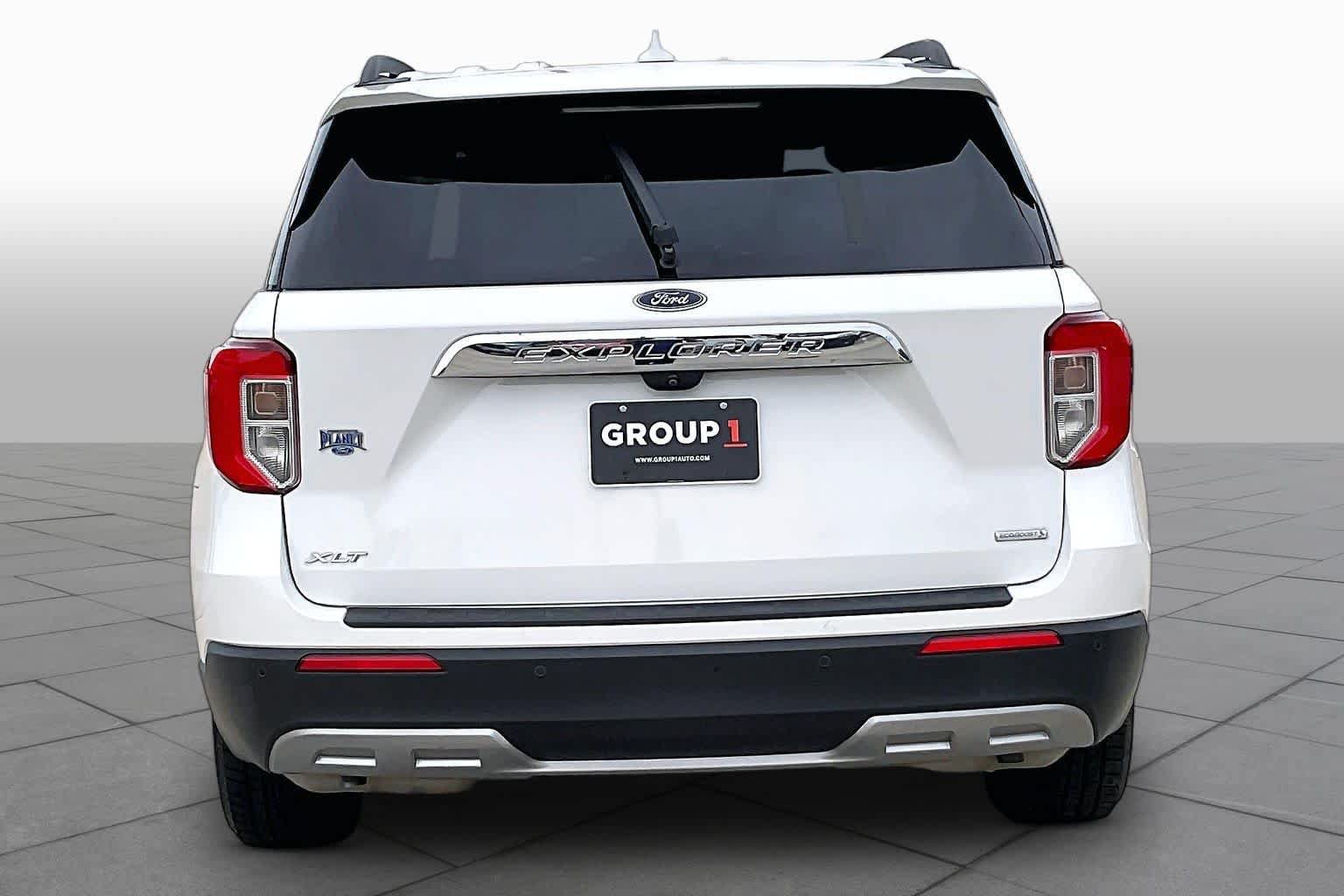 Used 2020 Ford Explorer XLT w/ Equipment Group 202A RWD image 5