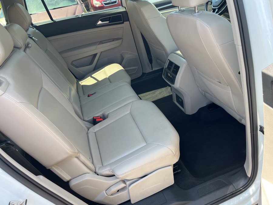 Used 2018 Volkswagen Atlas SEL AWD/4WD image 13
