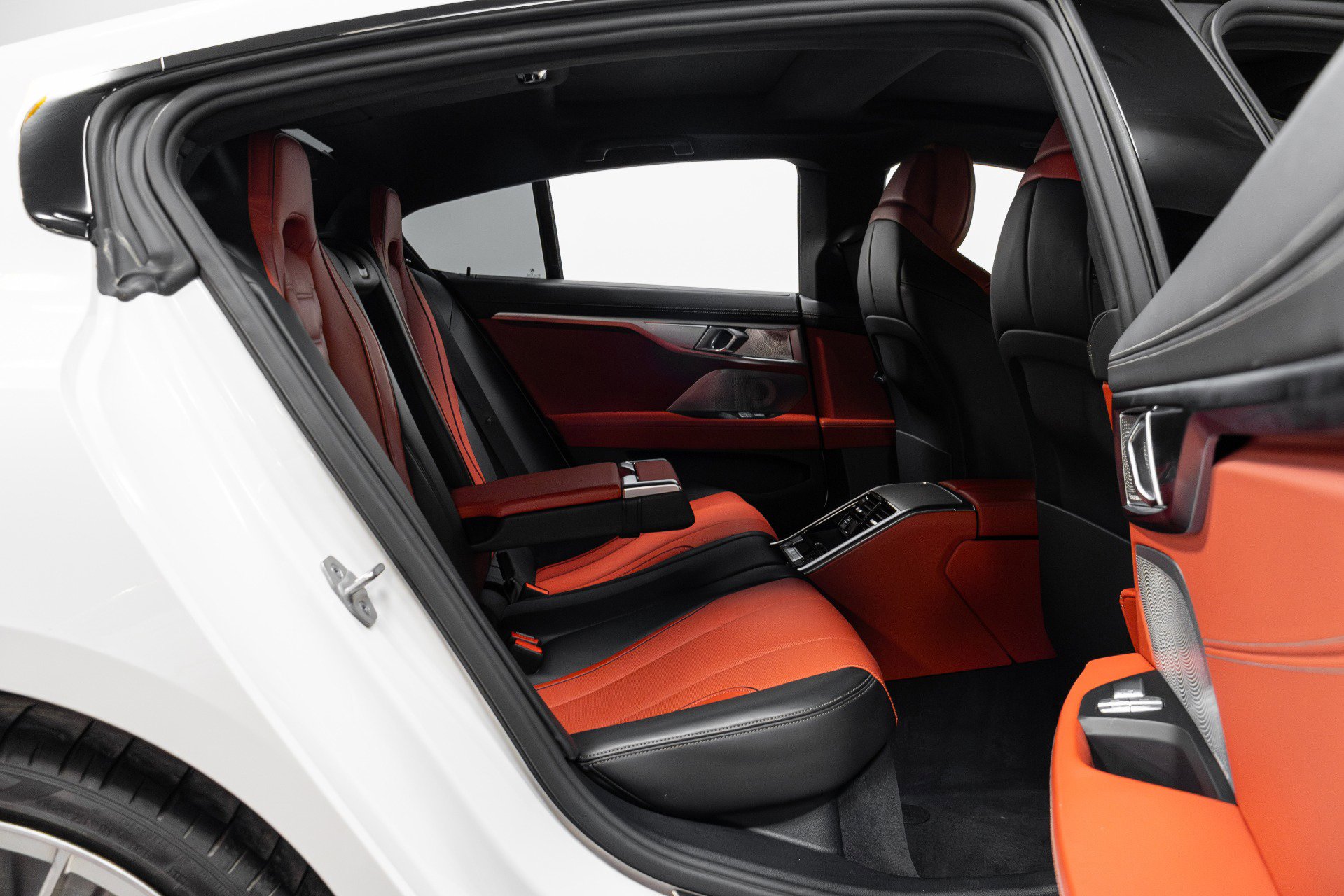 Used 2023 BMW ALPINA B8 xDrive Gran Coupe image 22