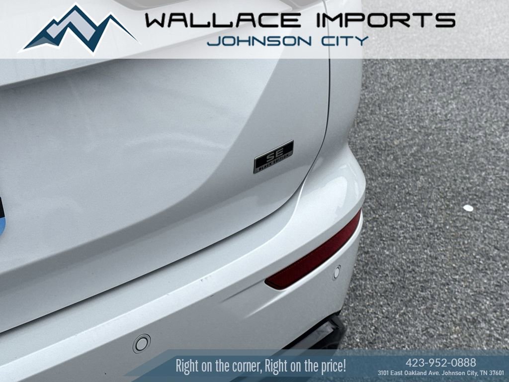 Used 2023 Mitsubishi Outlander SE Black Edition image 11