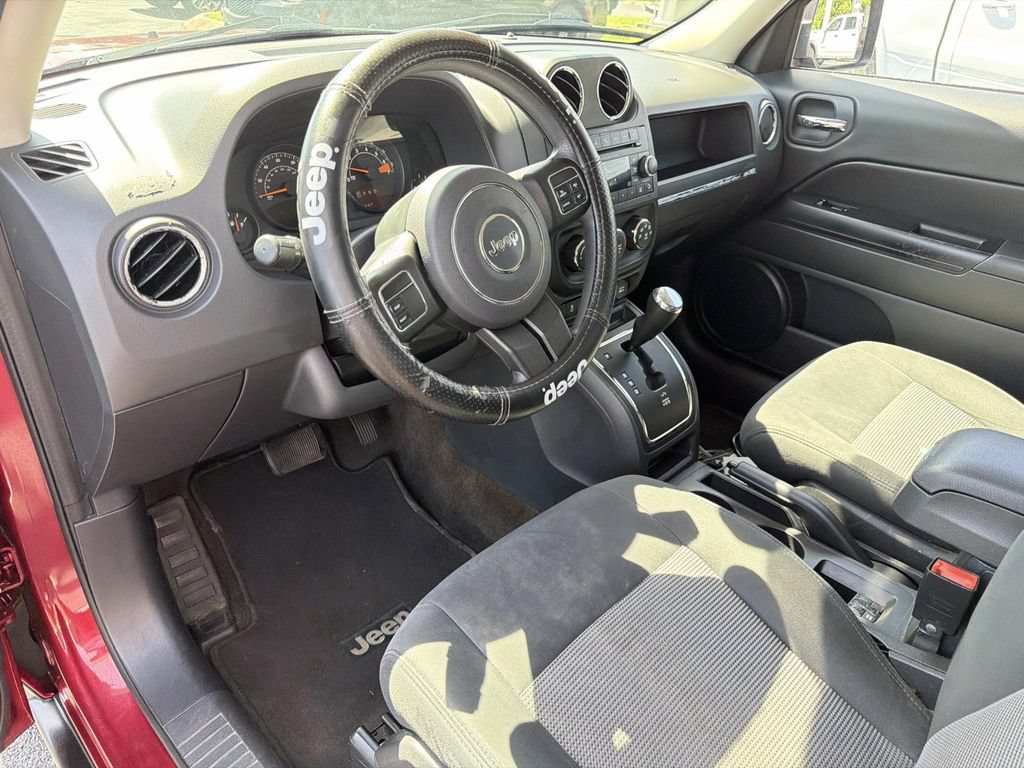 Used 2016 Jeep Patriot Sport w/ Power Value Group AWD/4WD image 23