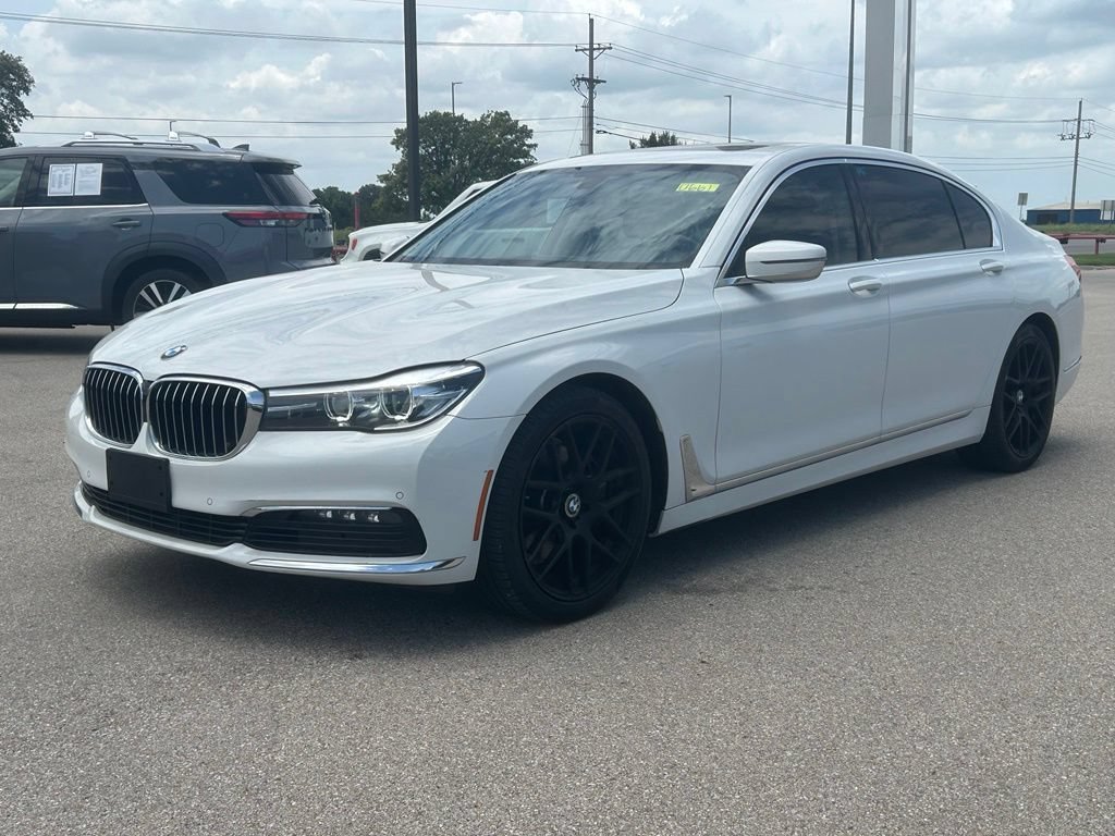 Used 2018 BMW 740i RWD image 3