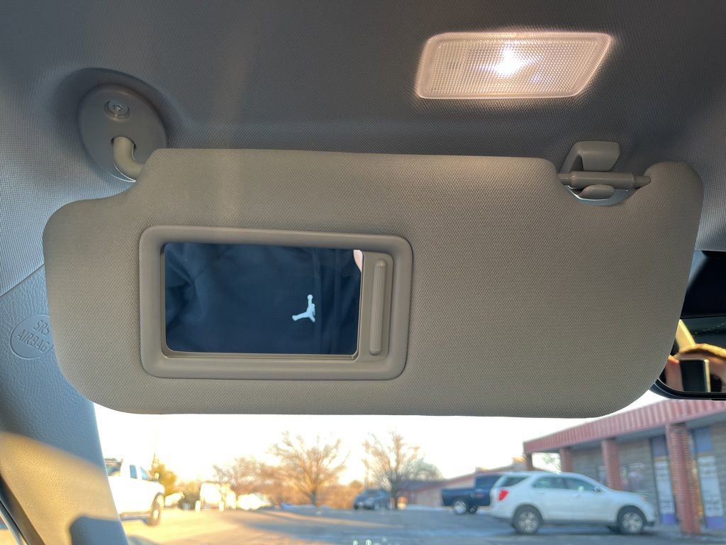 Used 2025 Toyota Camry XLE w/ Premium Package image 75