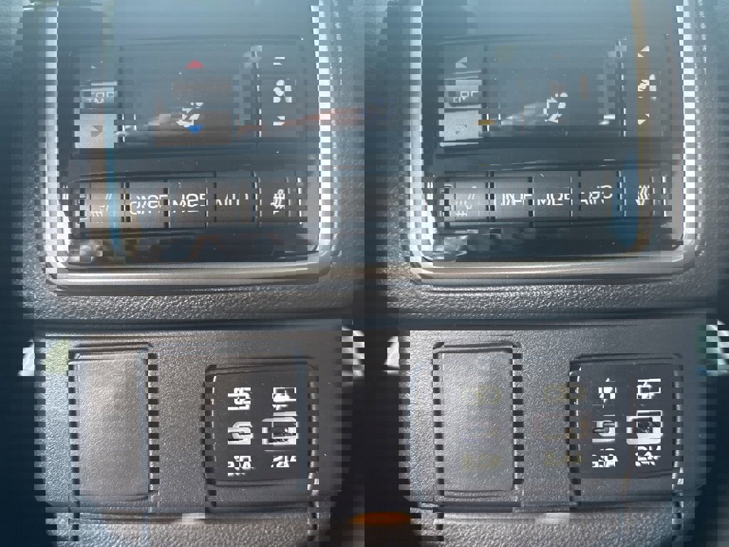 New 2025 Subaru Ascent Limited image 14