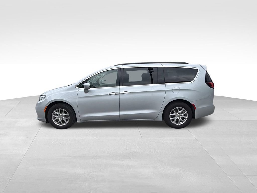Used 2022 Chrysler Pacifica Touring-L FWD image 6