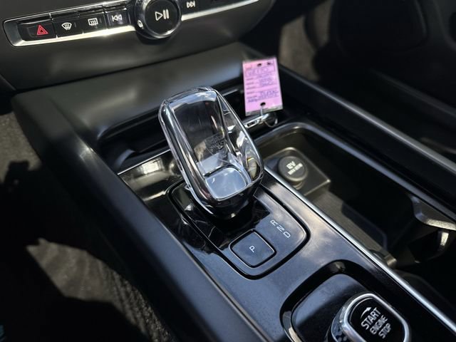 Used 2024 Volvo S60 B5 Plus image 16