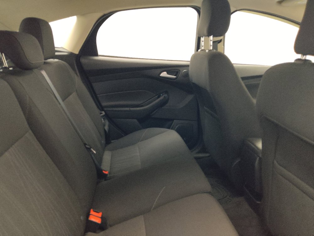Used 2017 Ford Focus SEL w/ Interior Protection Package FWD image 19