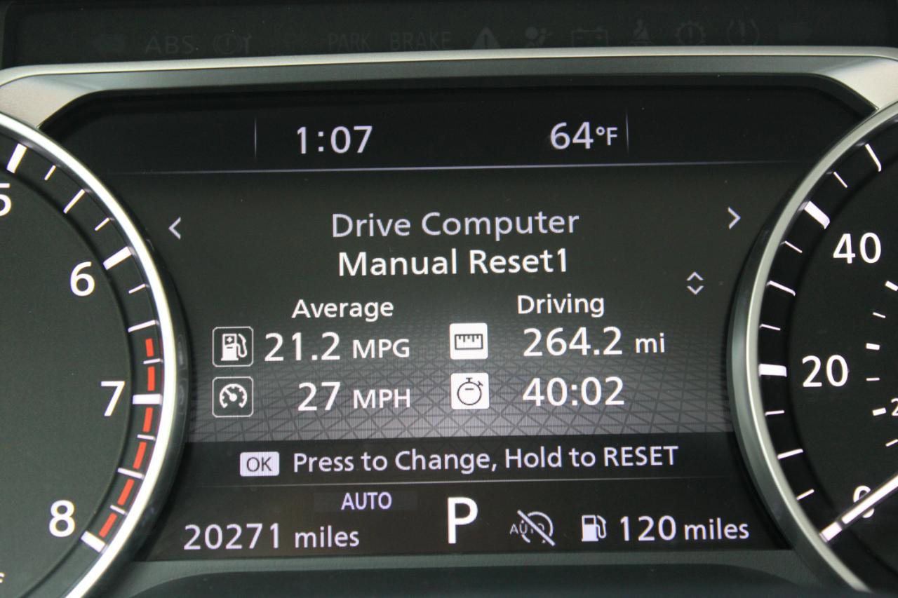 Used 2025 Nissan Pathfinder SL AWD/4WD image 23