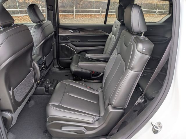 New 2026 Jeep Grand Cherokee L Limited image 13