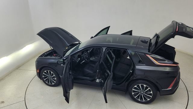 Used 2025 Cadillac Lyriq Sport AWD/4WD image 87