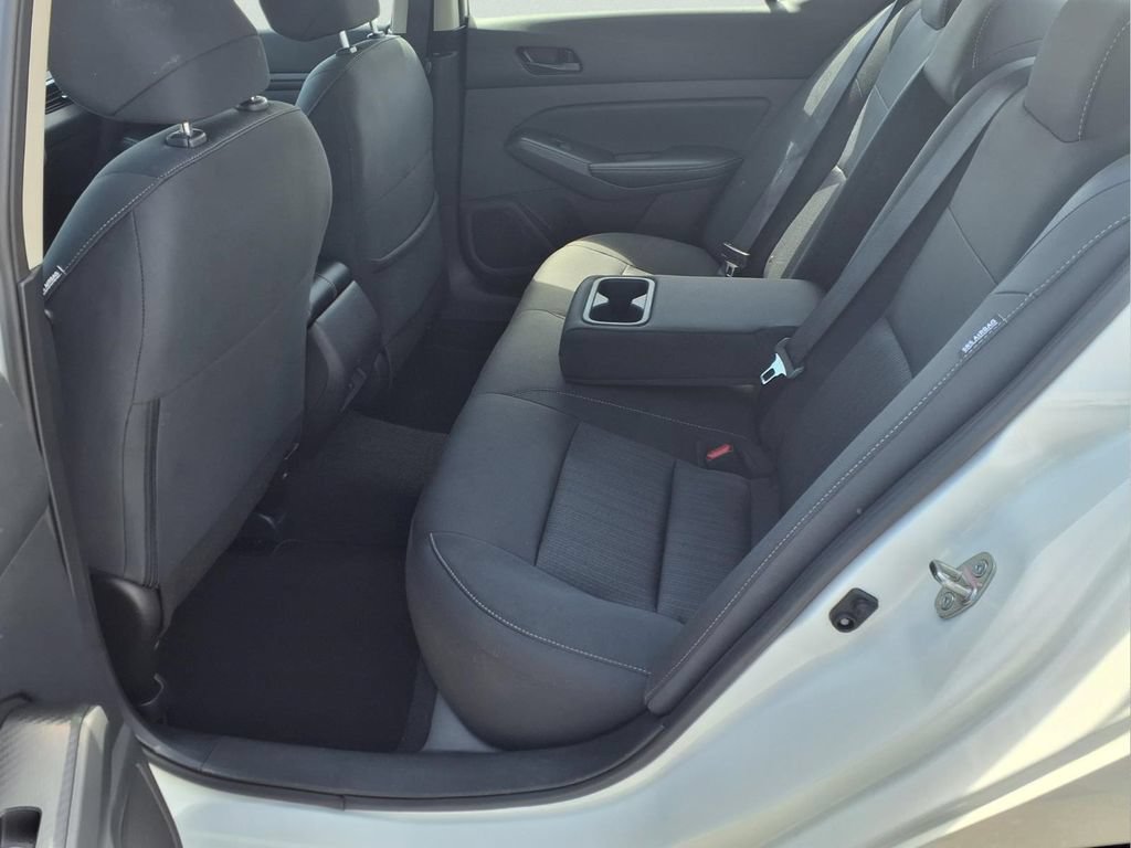 Used 2025 Nissan Altima 2.5 SV FWD image 22