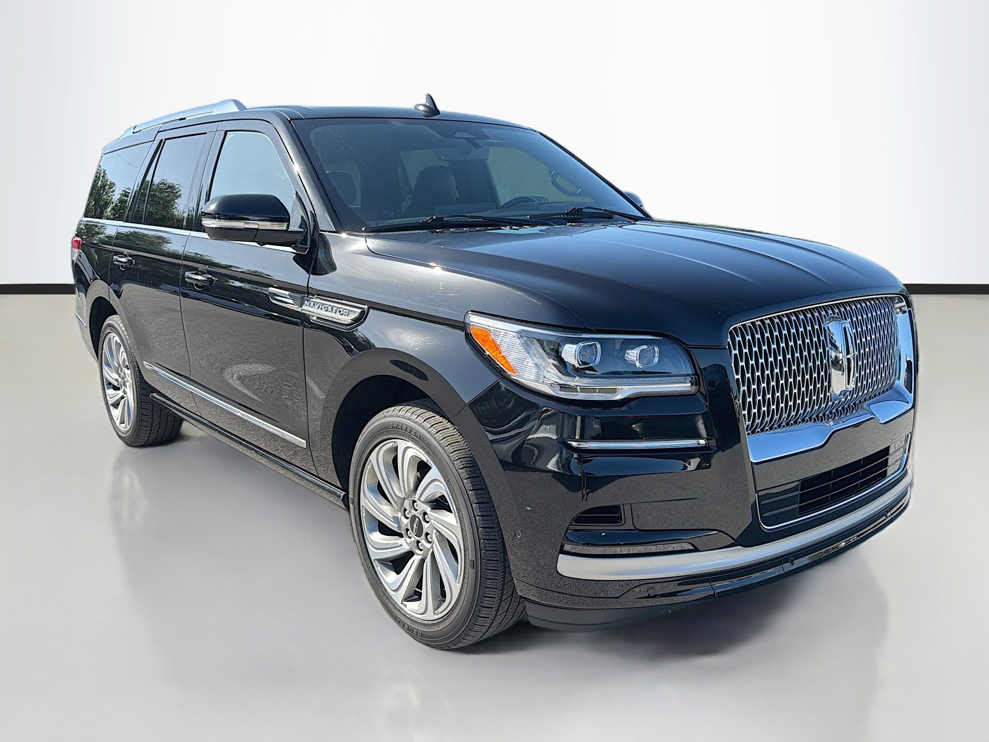 Used 2022 Lincoln Navigator Reserve image 7