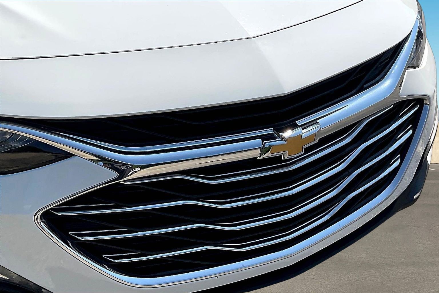 Used 2023 Chevrolet Malibu LT w/ Driver Confidence Package FWD image 32