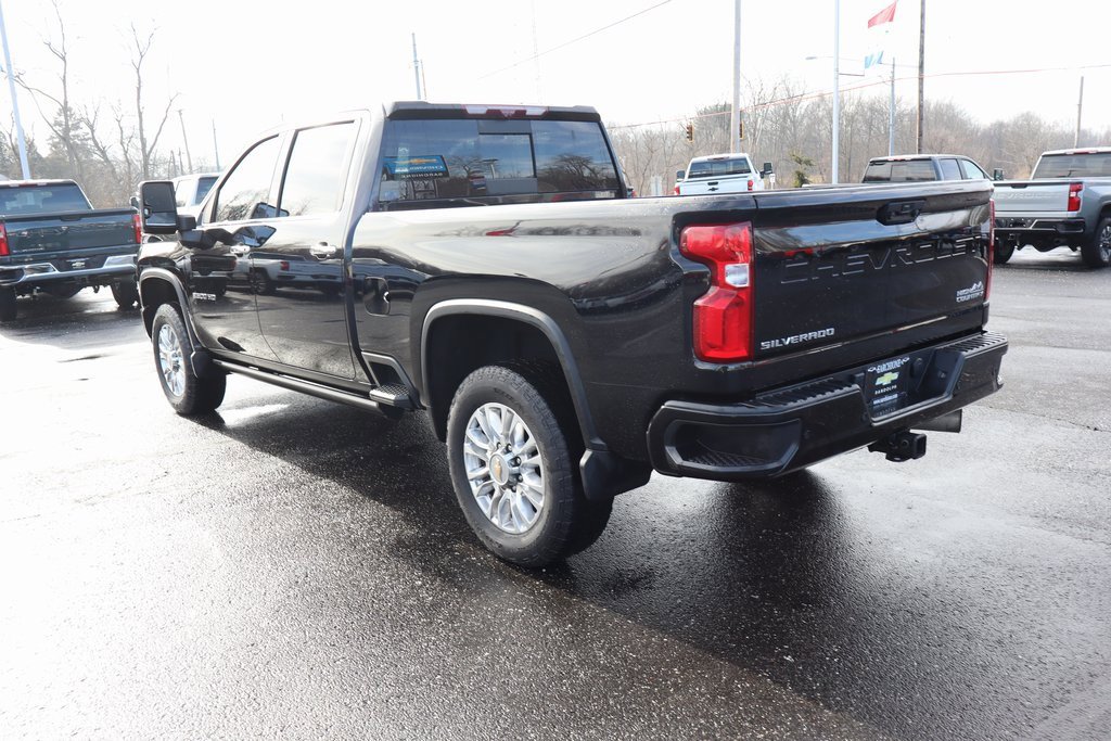 Used 2021 Chevrolet Silverado 2500 High Country w/ Z71 Off-Road Package image 3