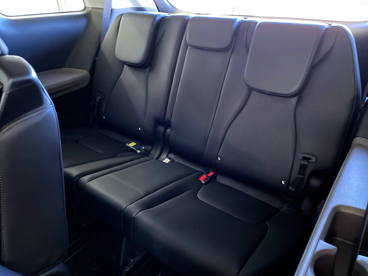 New 2027 Kia Carnival LXS FWD image 35