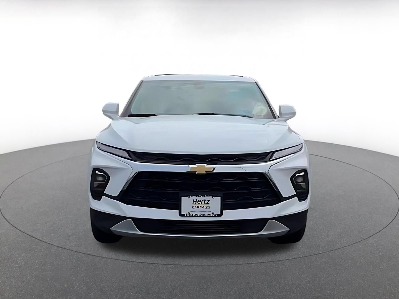 Used 2025 Chevrolet Blazer LT FWD image 4
