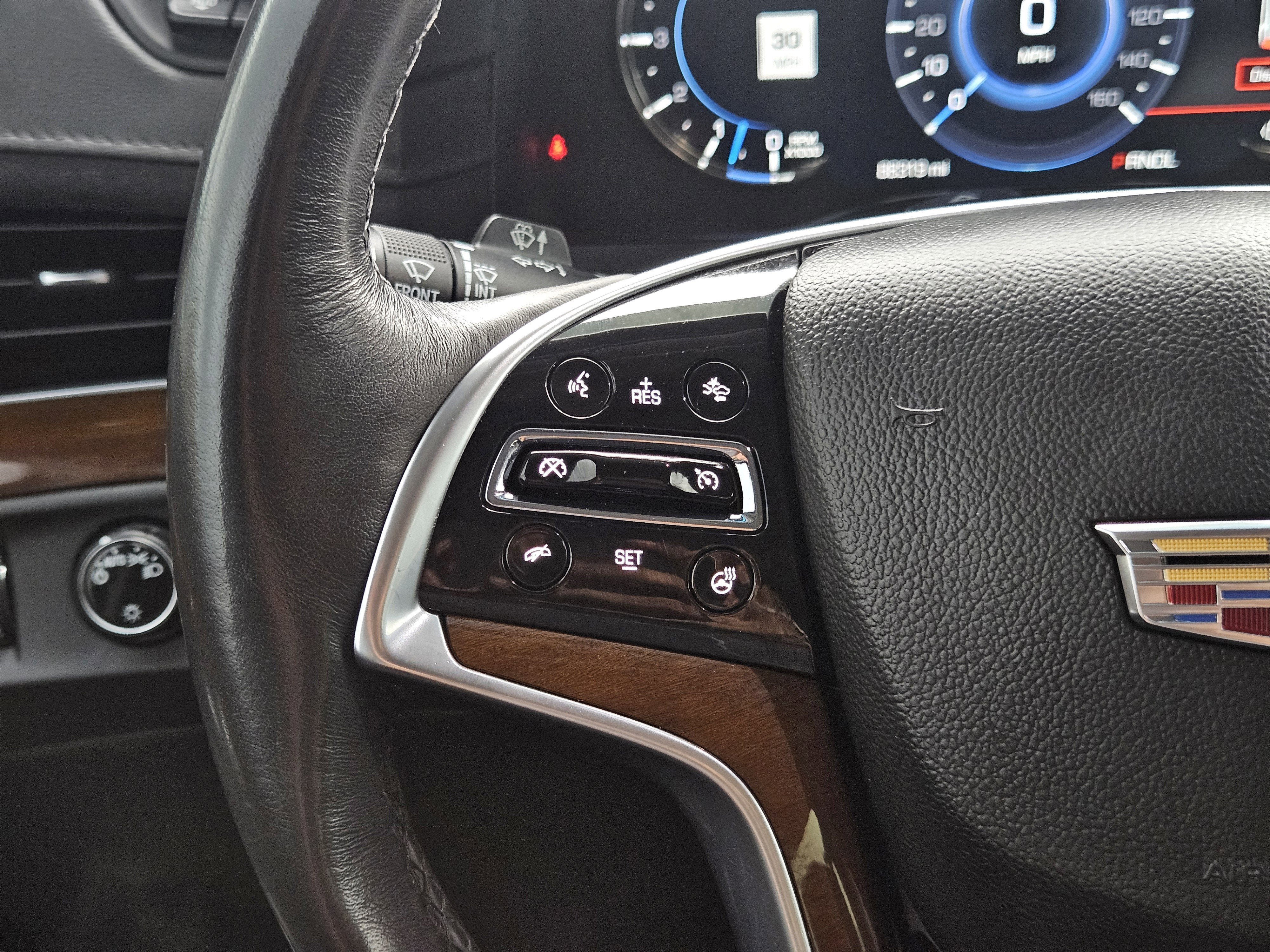 Used 2020 Cadillac Escalade Luxury image 15