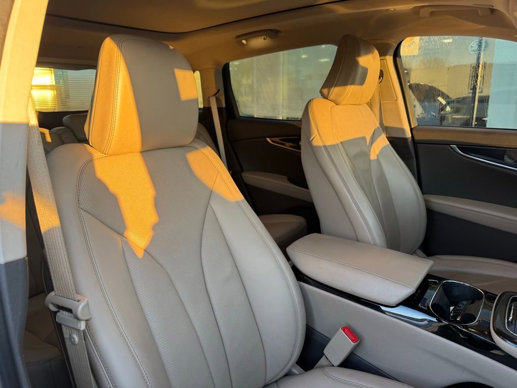 Used 2022 Lincoln Nautilus Reserve image 27