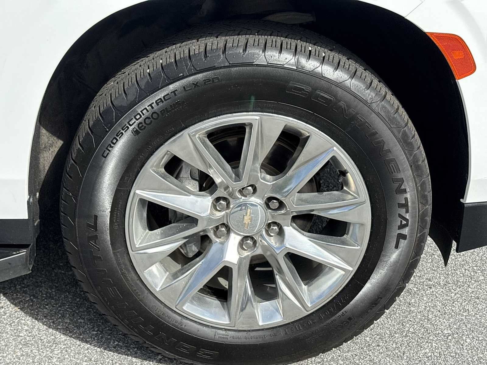 Used 2022 Chevrolet Suburban Premier AWD/4WD image 33