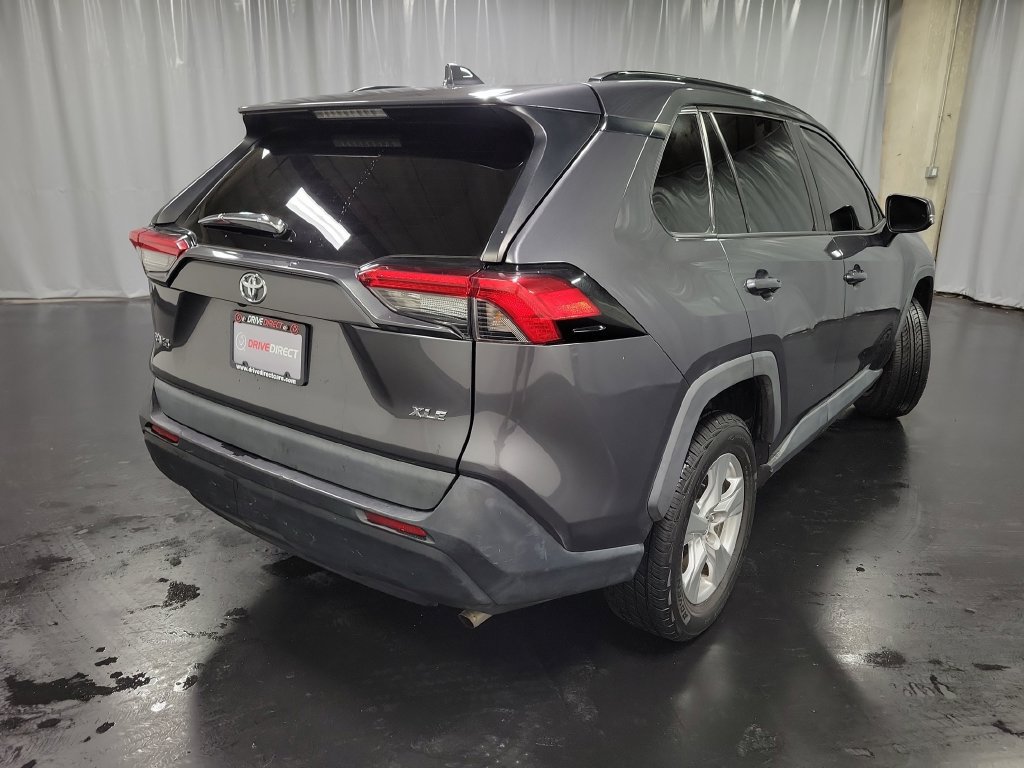 Used 2021 Toyota RAV4 XLE FWD image 8