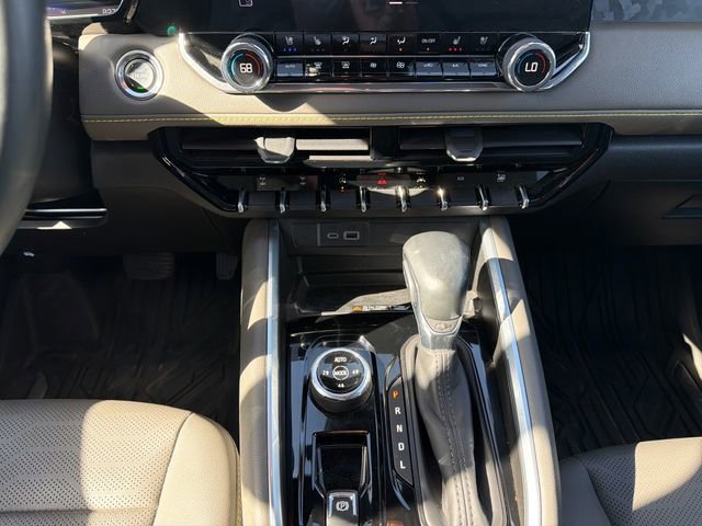 Used 2025 Chevrolet Colorado ZR2 AWD/4WD image 30