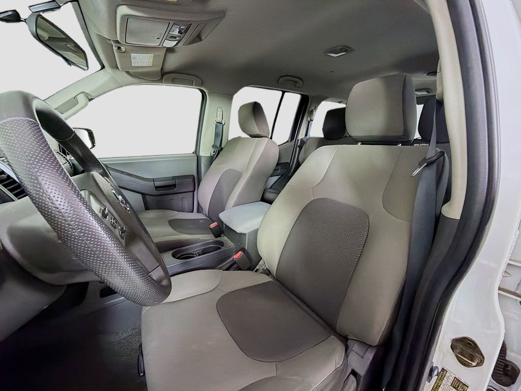 Used 2015 Nissan Xterra S w/ Value Package image 12