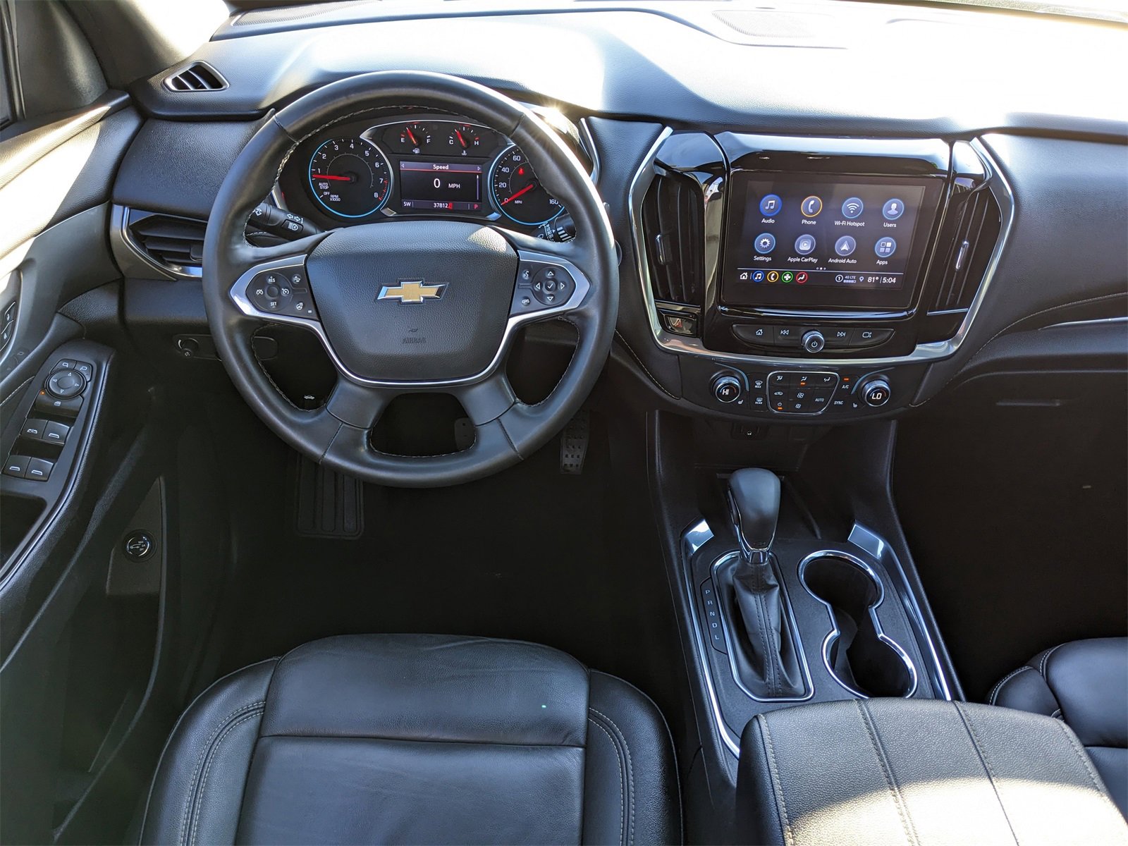 Used 2023 Chevrolet Traverse LT image 11