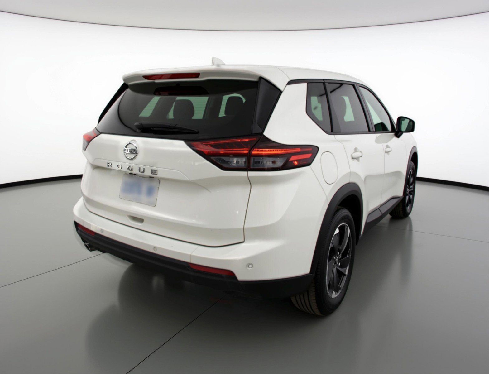 Used 2025 Nissan Rogue SV image 9