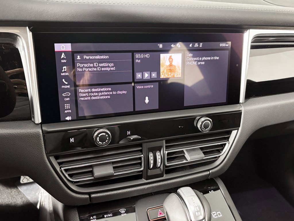 New 2026 Porsche Macan image 26