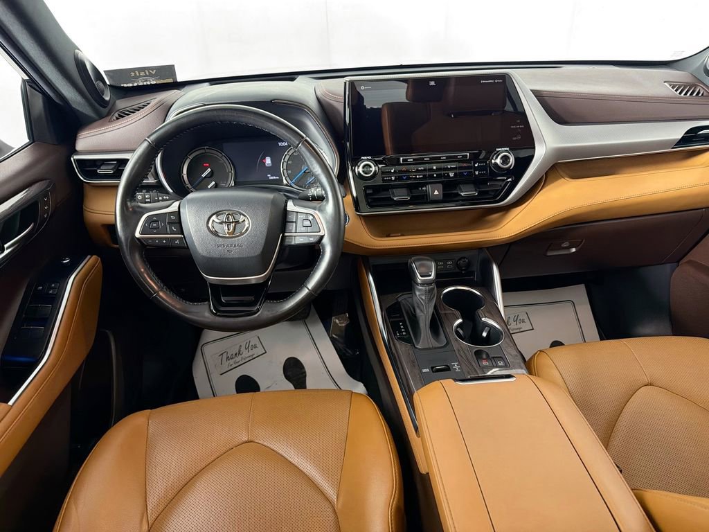 Used 2022 Toyota Highlander Platinum image 22