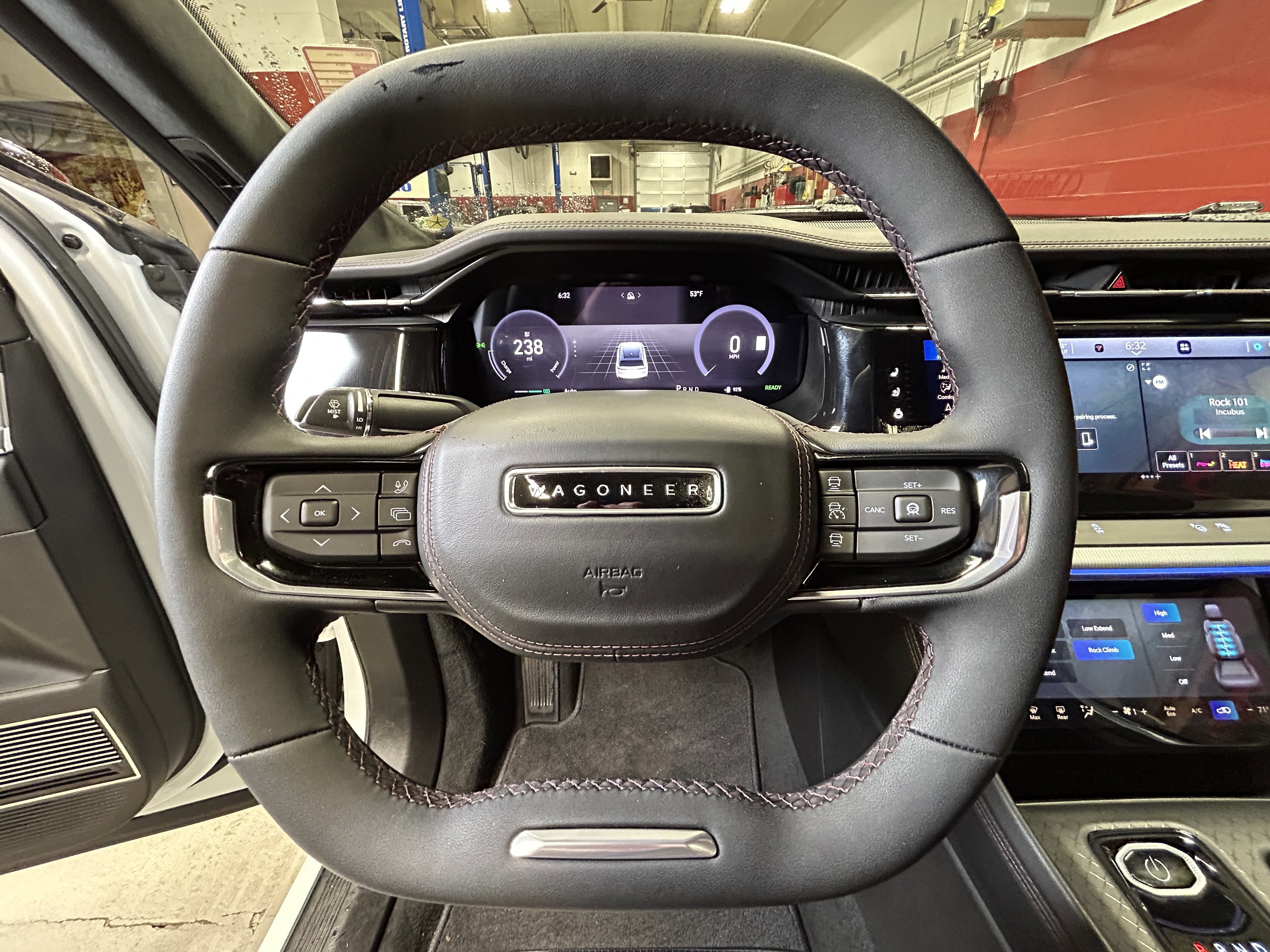 Used 2024 Jeep Wagoneer Launch Edition AWD/4WD image 24