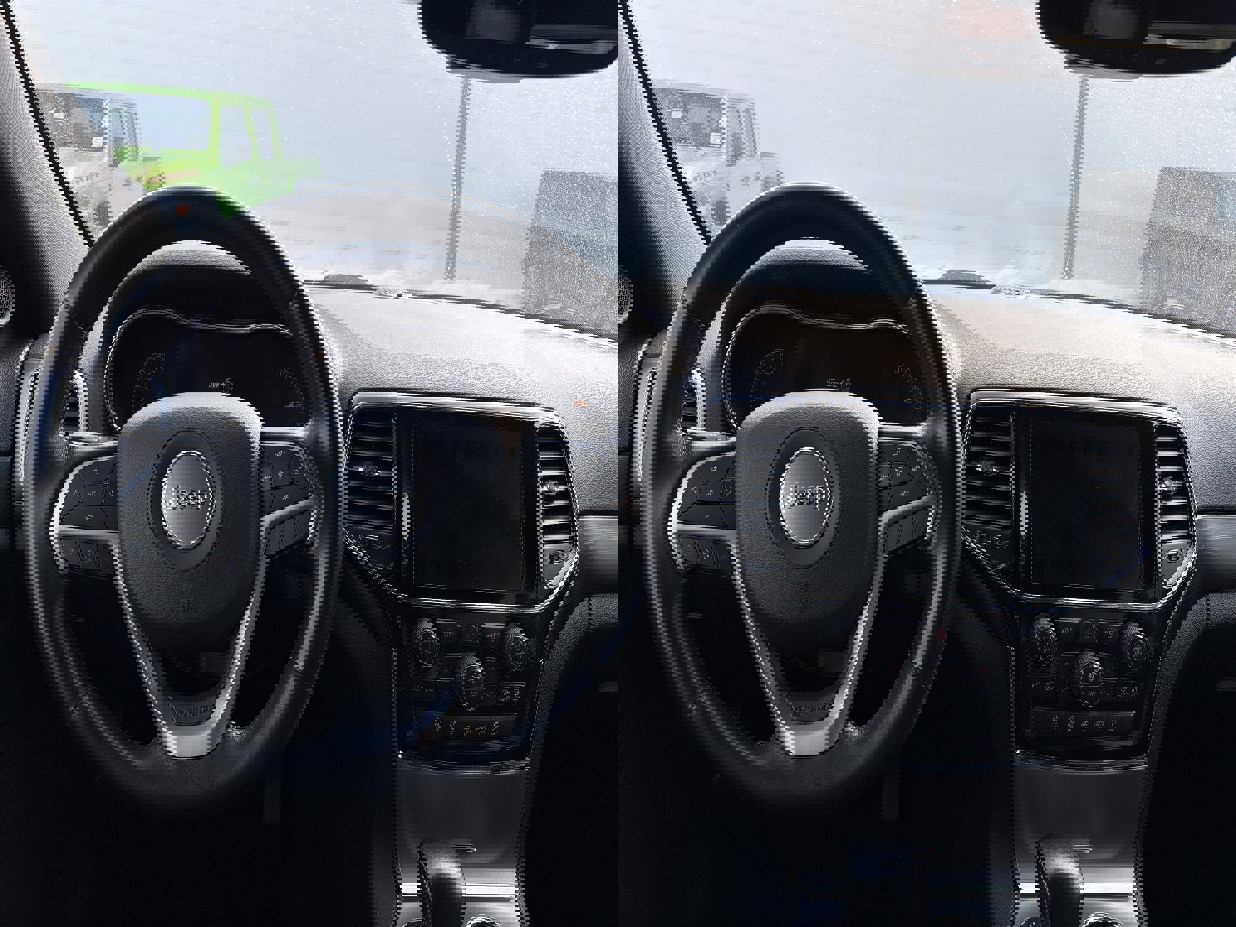 Used 2020 Jeep Grand Cherokee Altitude image 13