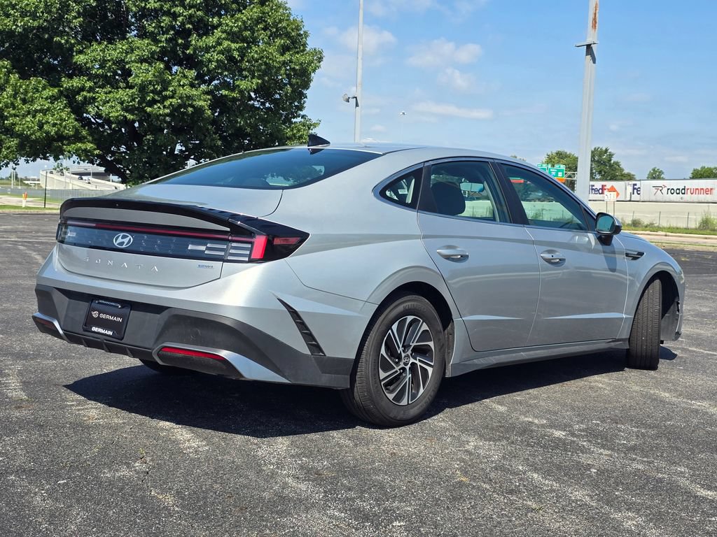 Used 2026 Hyundai Sonata Blue FWD image 14