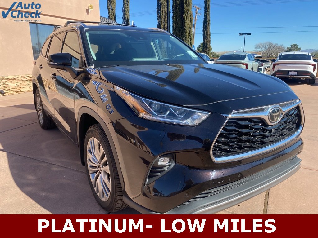 Used 2022 Toyota Highlander Platinum image 11