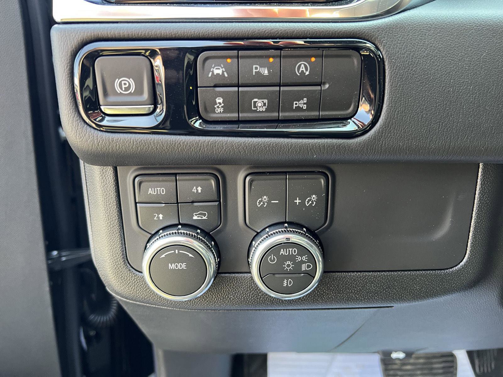 New 2026 GMC Yukon Denali image 21