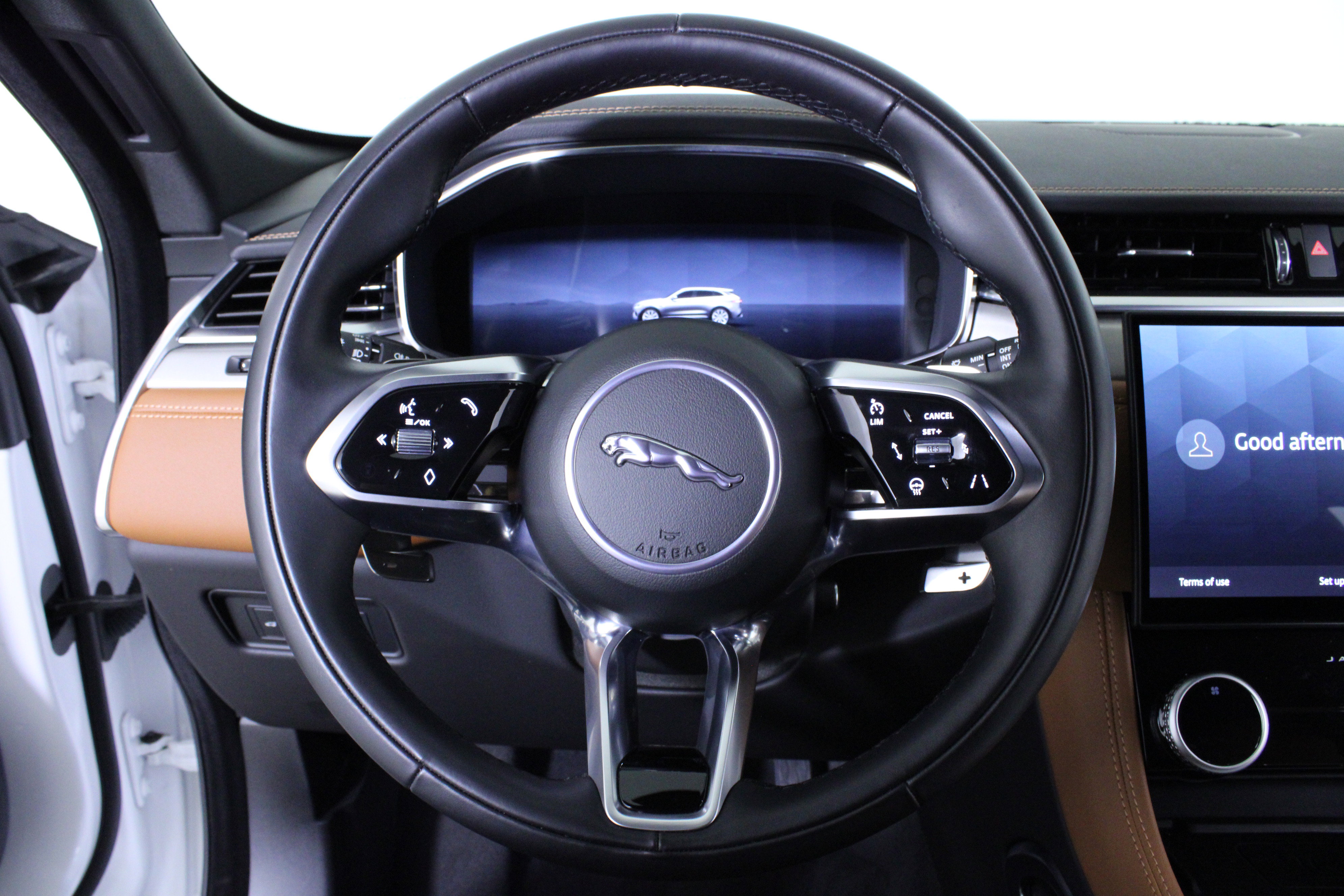 Certified 2025 Jaguar F-PACE R-Dynamic S AWD/4WD image 21