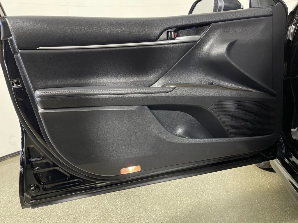 Certified 2023 Toyota Camry XSE FWD image 17
