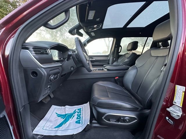 Used 2024 Jeep Wagoneer Series III w/ Premium Group I image 27