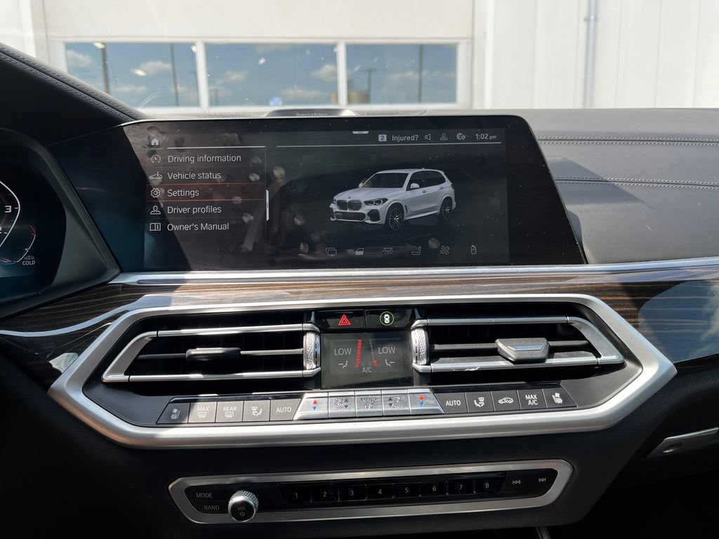 Used 2021 BMW X5 M50i AWD/4WD image 18