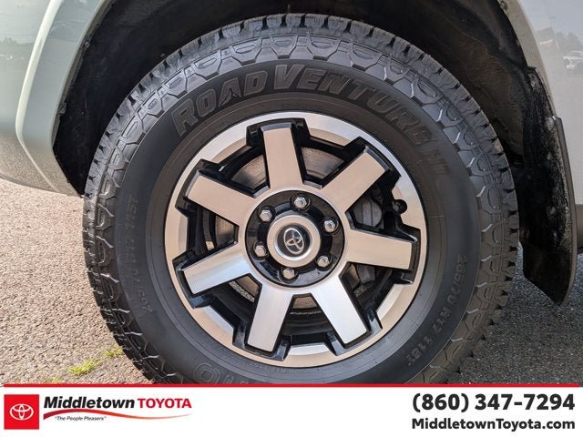 Certified 2023 Toyota 4Runner TRD Off-Road AWD/4WD image 9