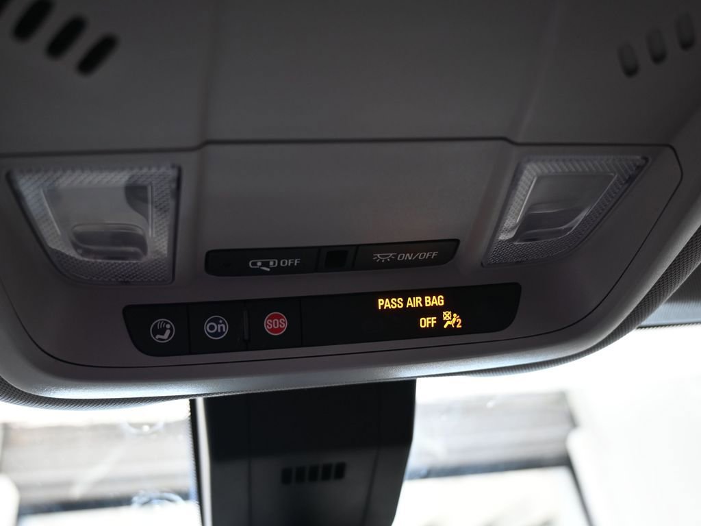 Used 2020 Chevrolet Equinox LT image 28