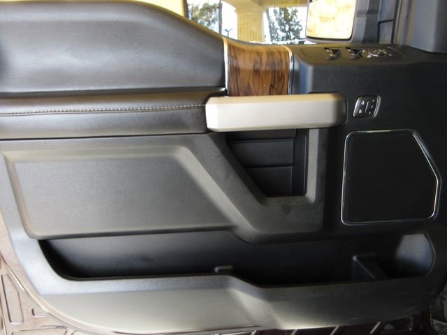 Used 2019 Ford F150 Lariat image 10