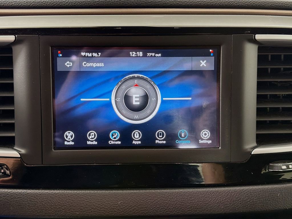 Used 2021 Chrysler Voyager LX image 16