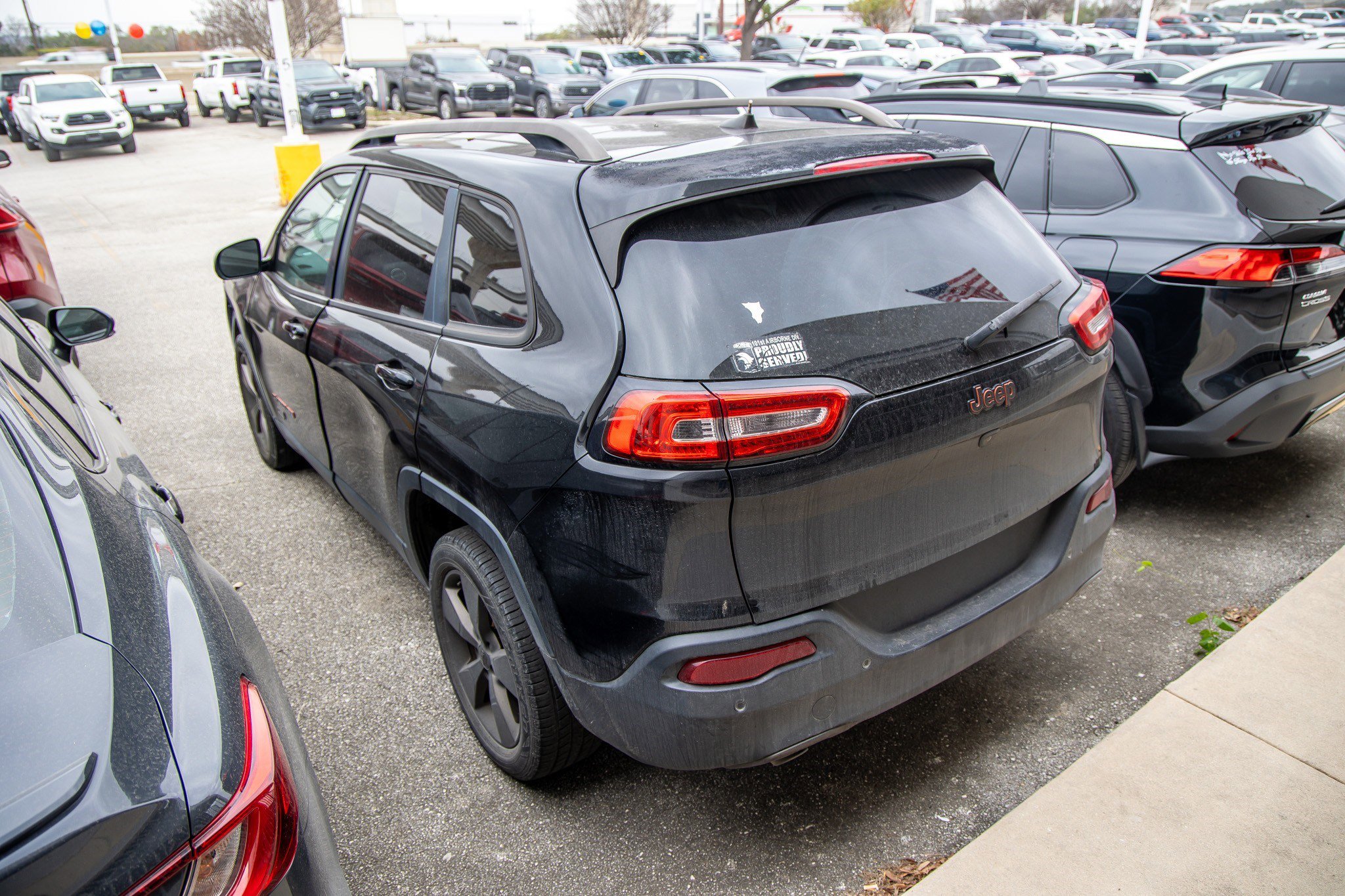 Used 2016 Jeep Cherokee 75th Anniversary image 9