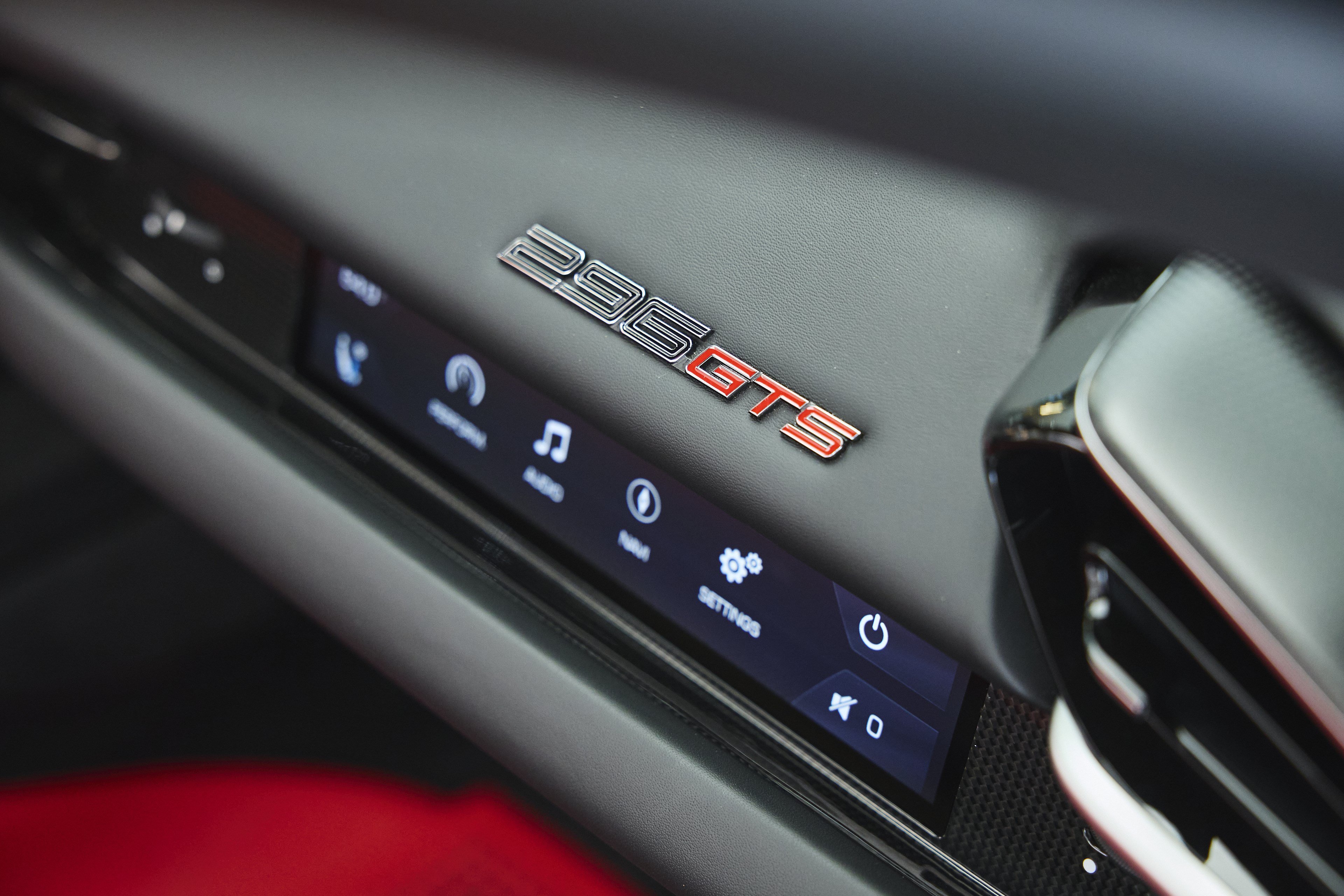 Used 2023 Ferrari 296 GTS RWD image 42